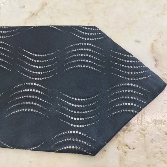 PERRY ELLIS SILK TIE - Picture 8 of 11